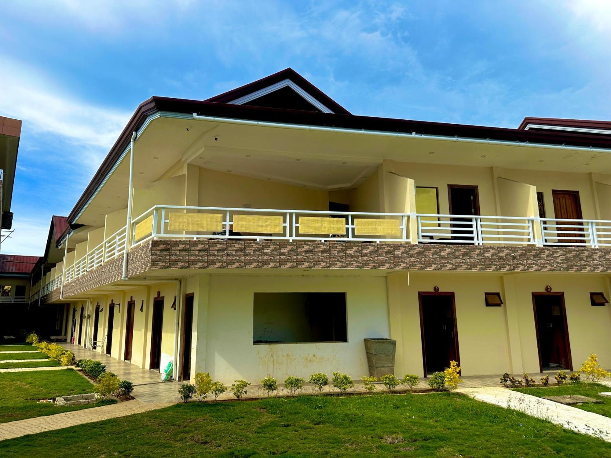 On Board Lifestyle Panglao Resort Екстериор снимка