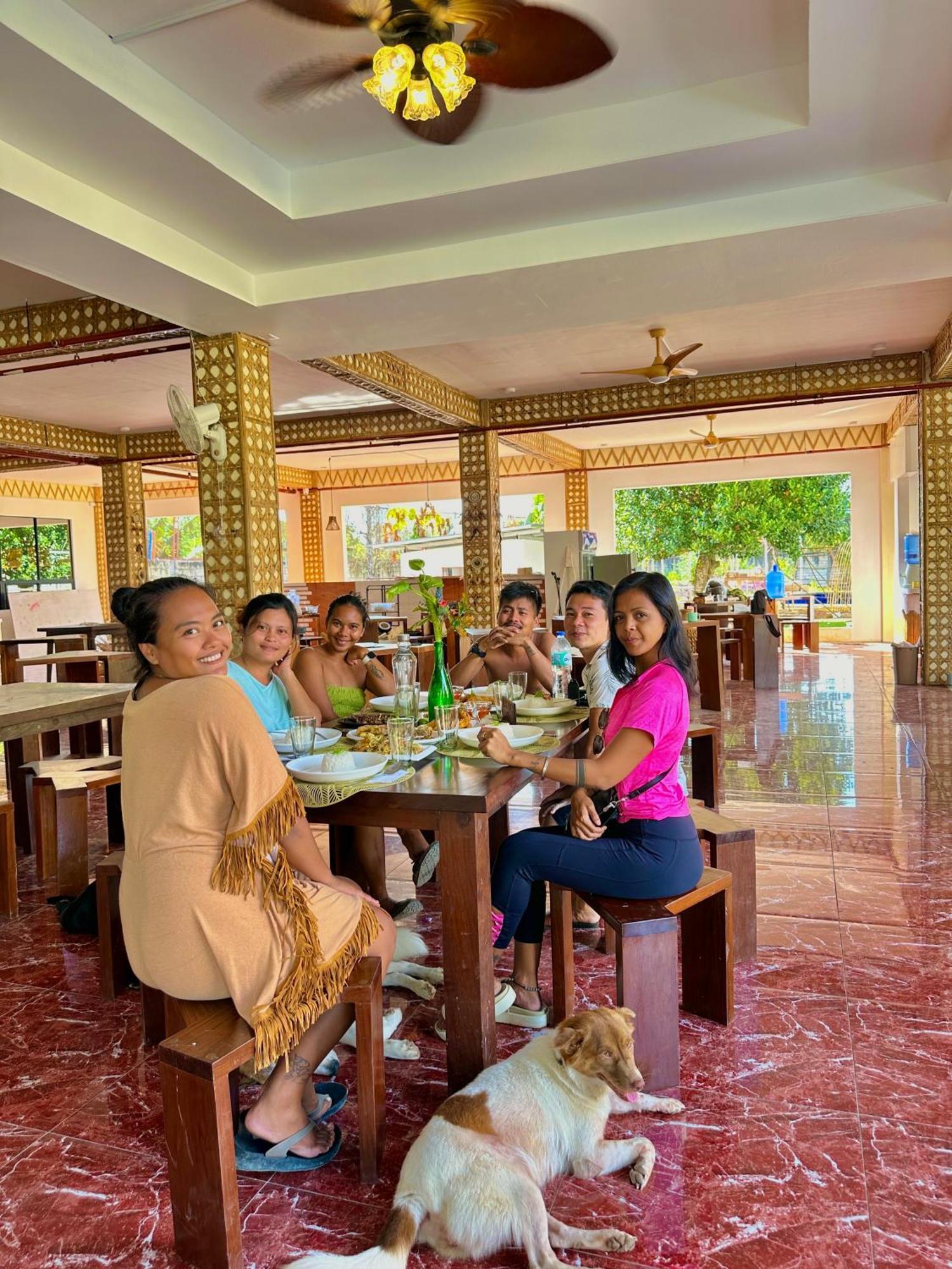On Board Lifestyle Panglao Resort Екстериор снимка