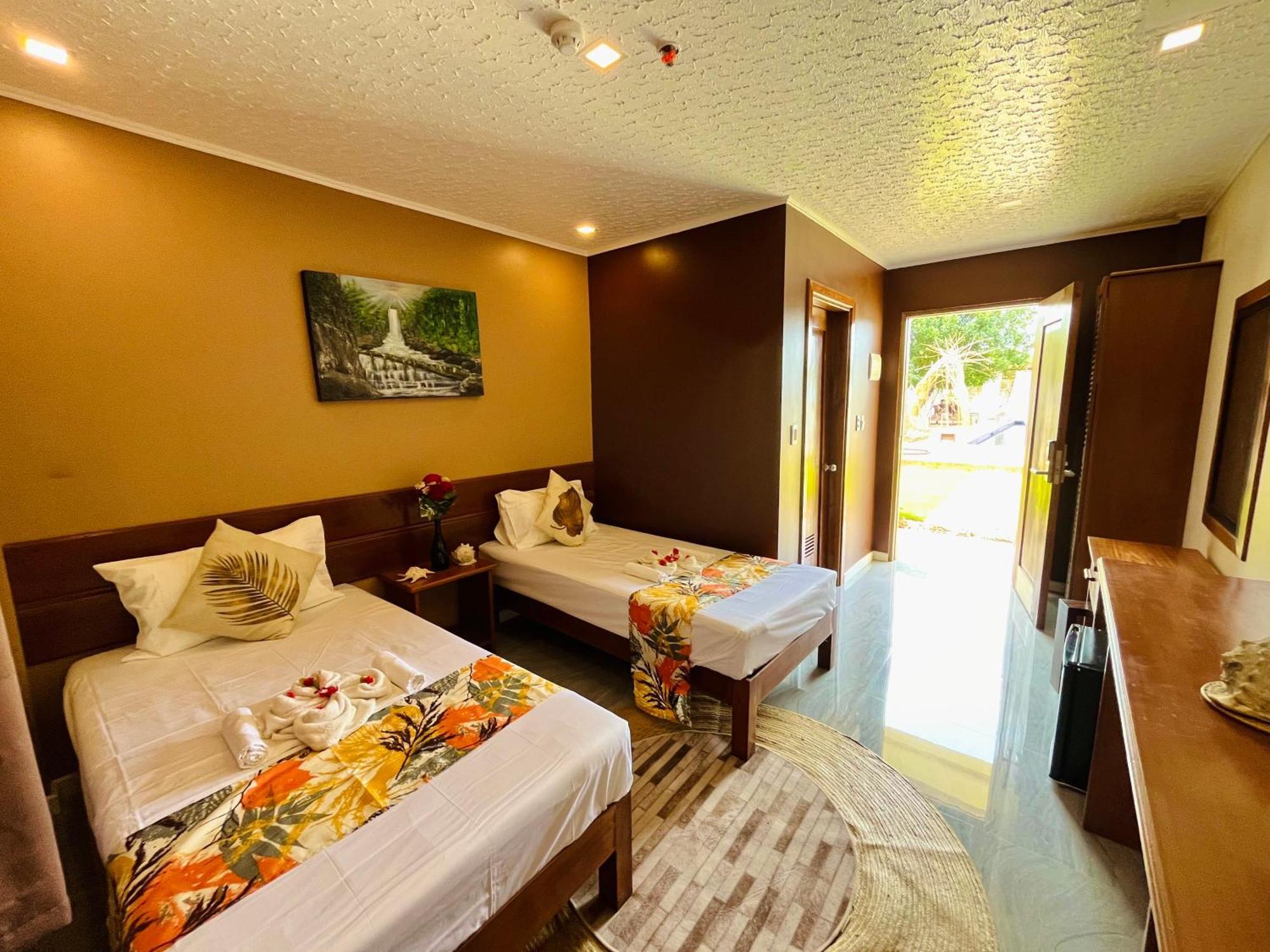 On Board Lifestyle Panglao Resort Екстериор снимка