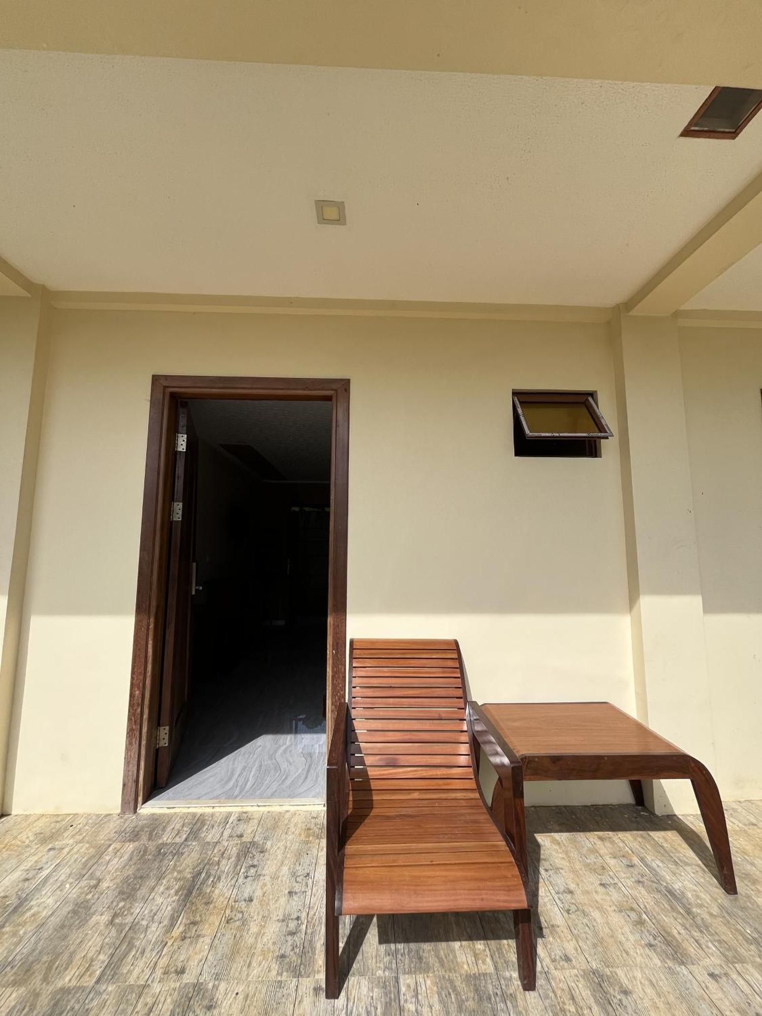 On Board Lifestyle Panglao Resort Екстериор снимка