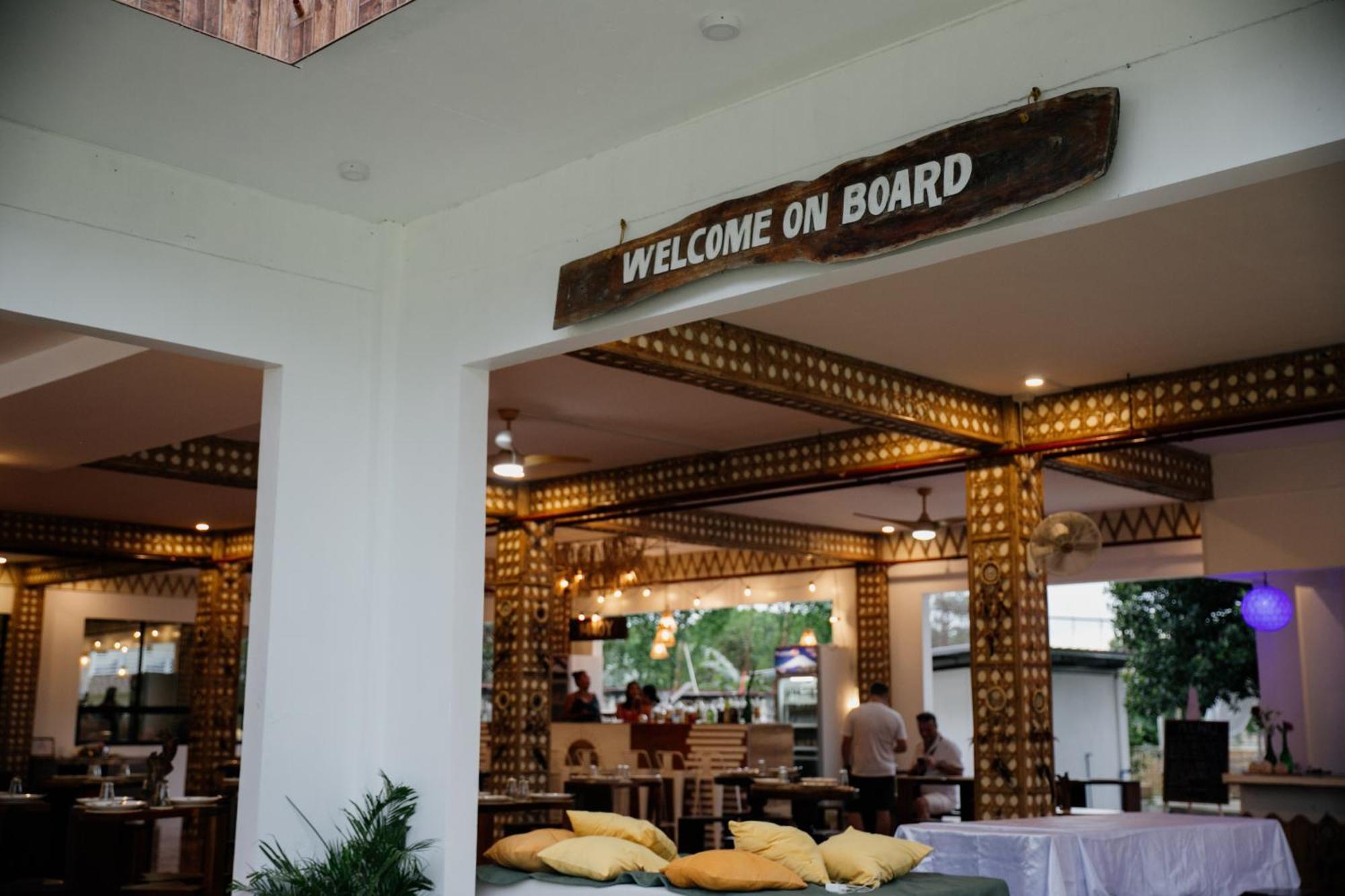 On Board Lifestyle Panglao Resort Екстериор снимка